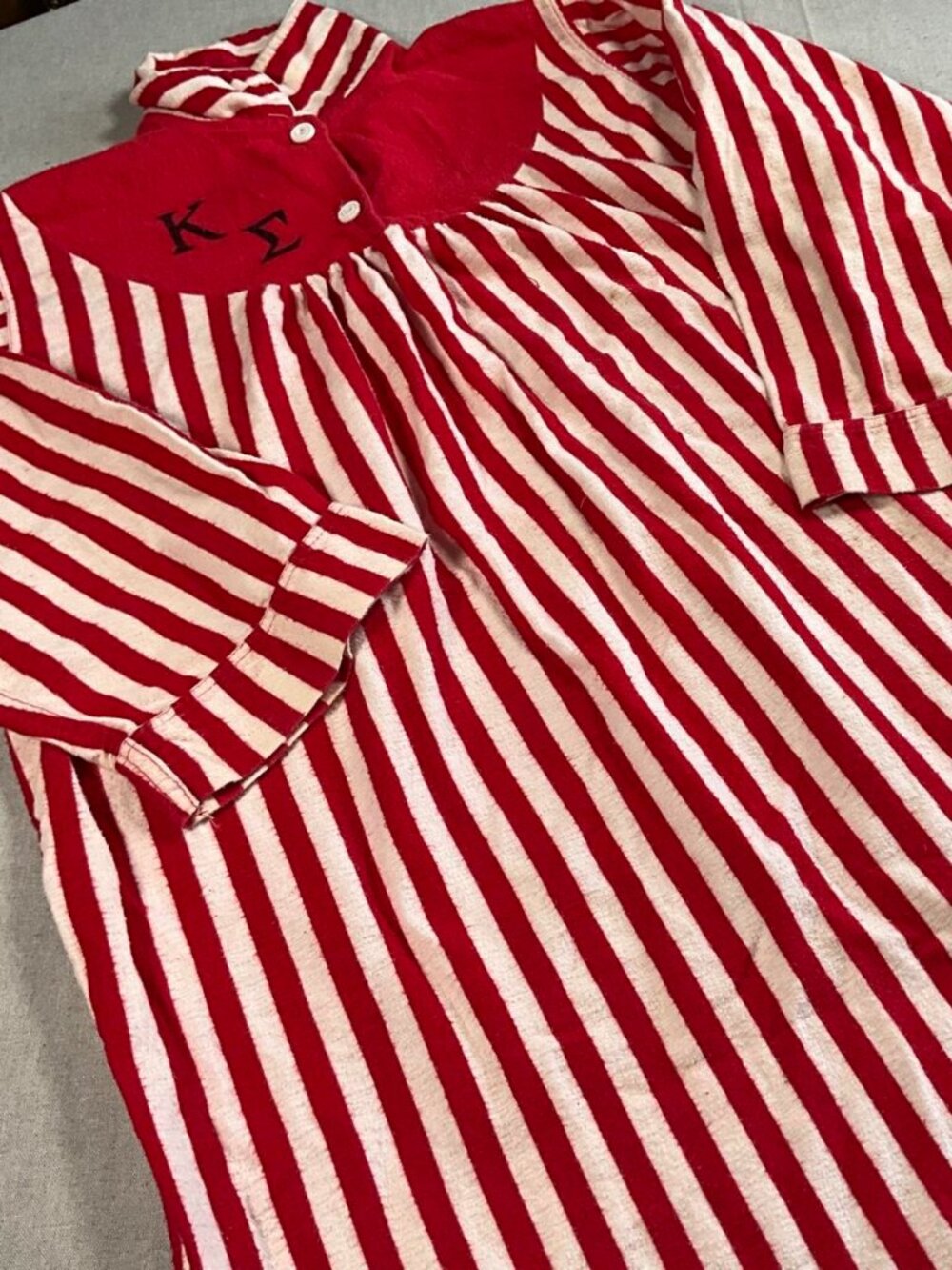 VTG Kappa Sigma Fraternity Mid Century Red White Pin Stripe Nightshirt Gown (L)